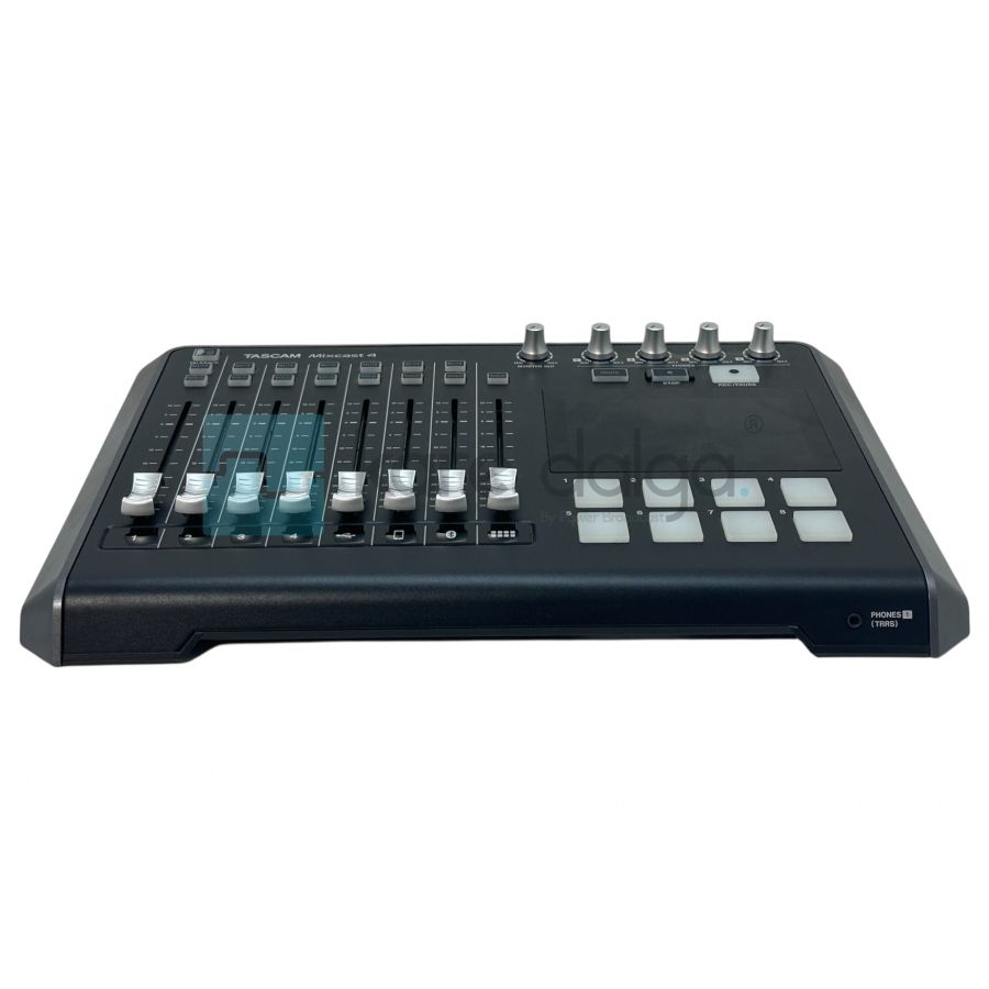 Tascam Mixcast 4 – Podcast Production Station