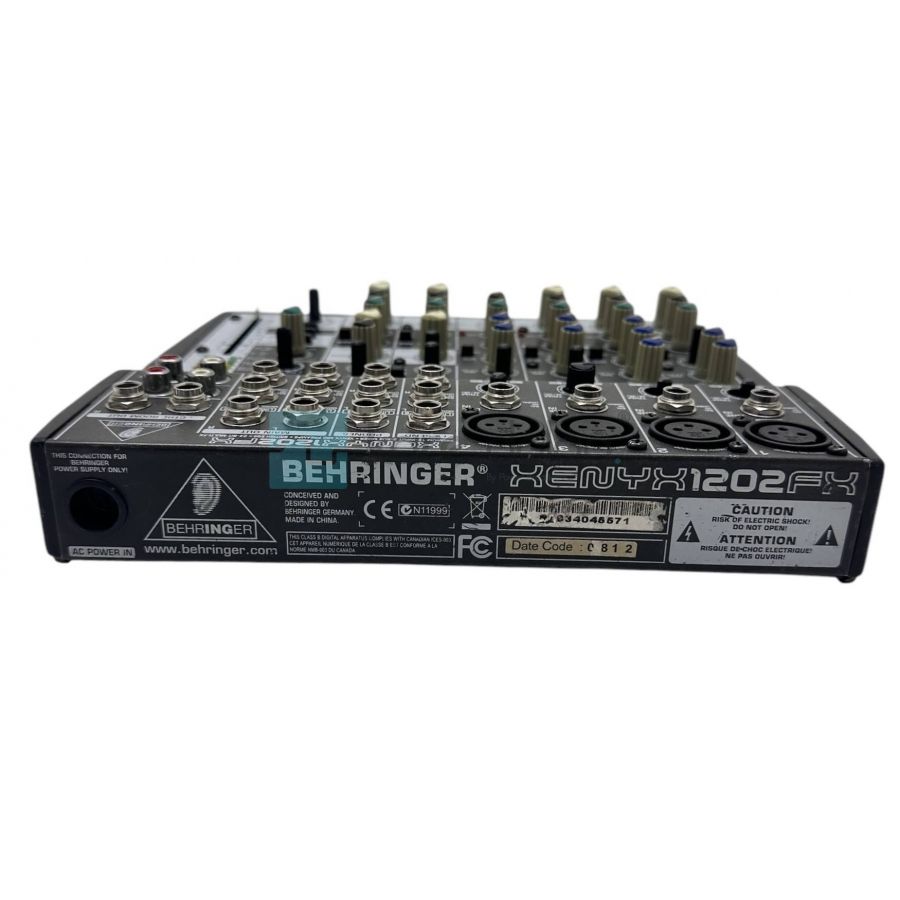 Behringer Xenyx 1202FX   12 Kanallı Efektli Ses Mikseri